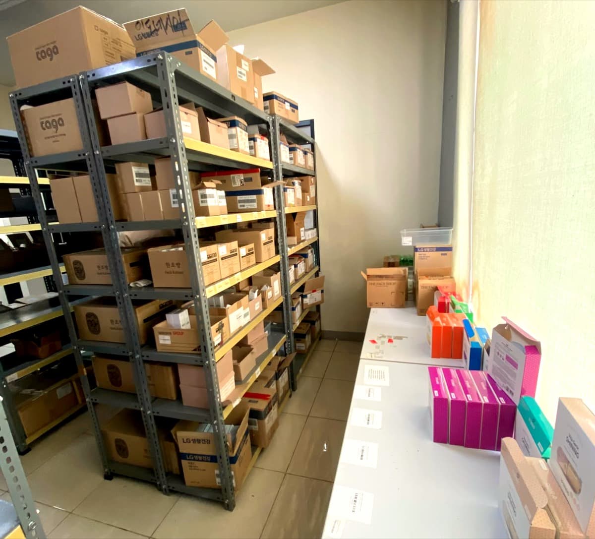 Storage racks with client inventory